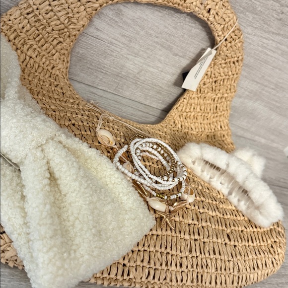 Vacation Bundle! For Live Show! - Picture 2 of 6